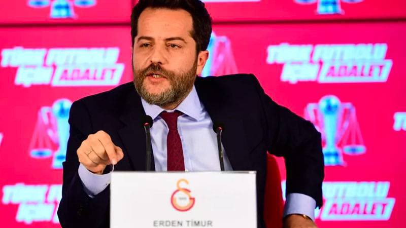 Bunun da telefon mesajlarını yayınlayacak şerefli medyamız di mi :) 

Eğer doğru ise; gs sosyal medya fenomenlerine neler vermiş ? nasıl malum sosyal medya teröristinin oluşmasını sağlamış ? bu hesapları hangi konularda ne amaçla, hangi algılar için kullandılar ?

Bi öğrenelim..