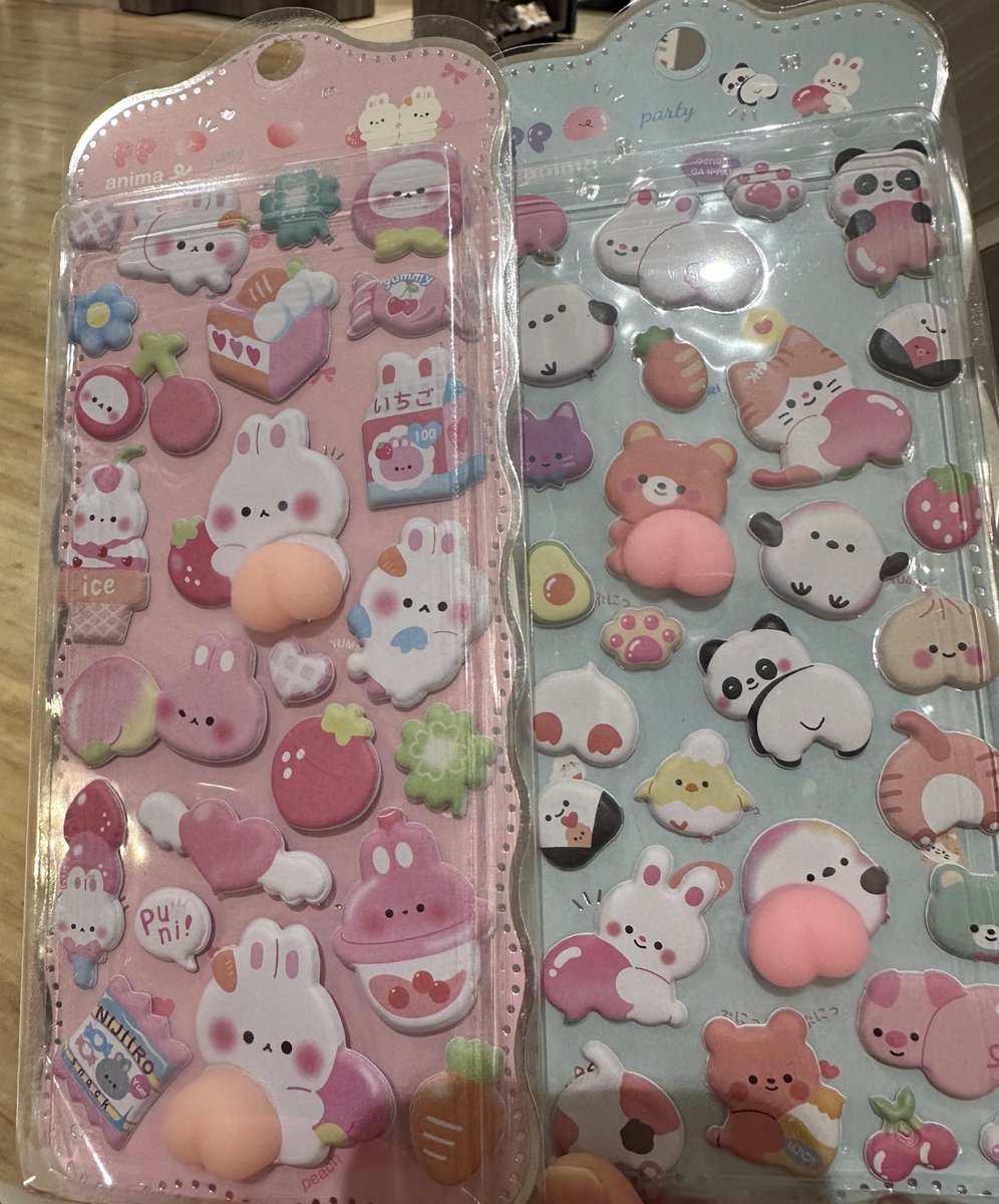 欲しかったおしりシールを、昨日出先で見つけて、我が子、即購入