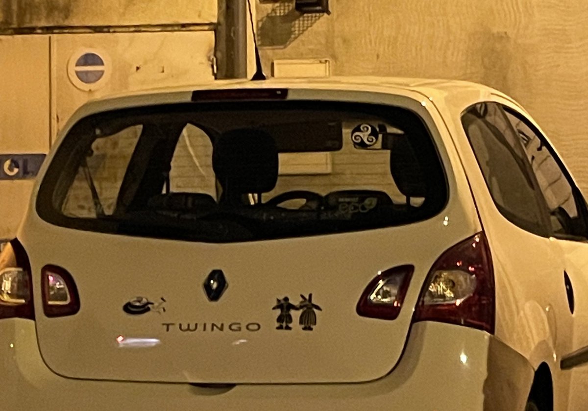 Aroufk1's tweet photo. @TFT_France la Spat néant sur la Twibgo ça se joue avec quelle comp ? https://t.co/dIFJ5cJCN3