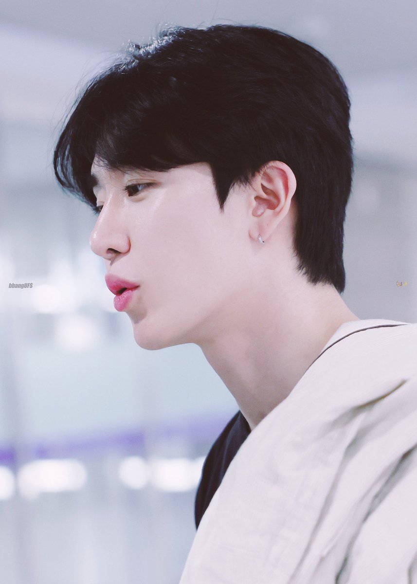 나 병주 이날 ㅈㄴ좋아하는 듯
다 같은 날 맞는지는 사실 몰겠음 암튼 너무 쭈음!