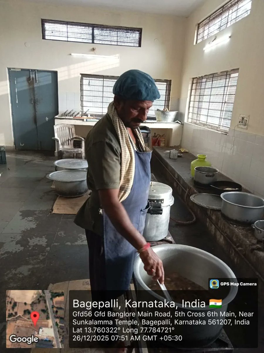 MorarjiSC52's tweet photo. Breakfast  #SocialAudit_SWDMeals #SocialWelfare_Karnataka https://t.co/bOL041V3uA