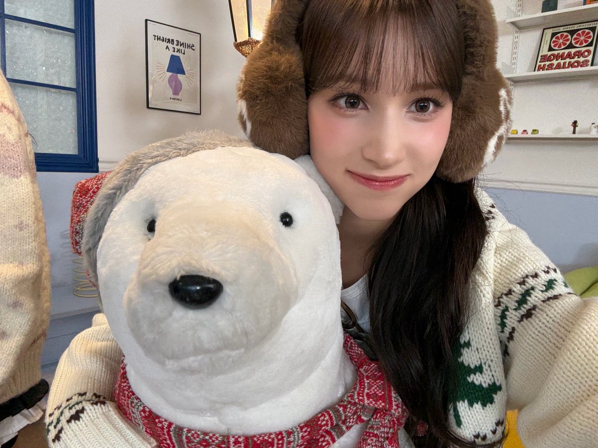 BHYYHFILES's tweet photo. 📸 hiyyih weverse update 

#huening_bahiyyih #휴닝바히에 https://t.co/Q4PL5v7QKP