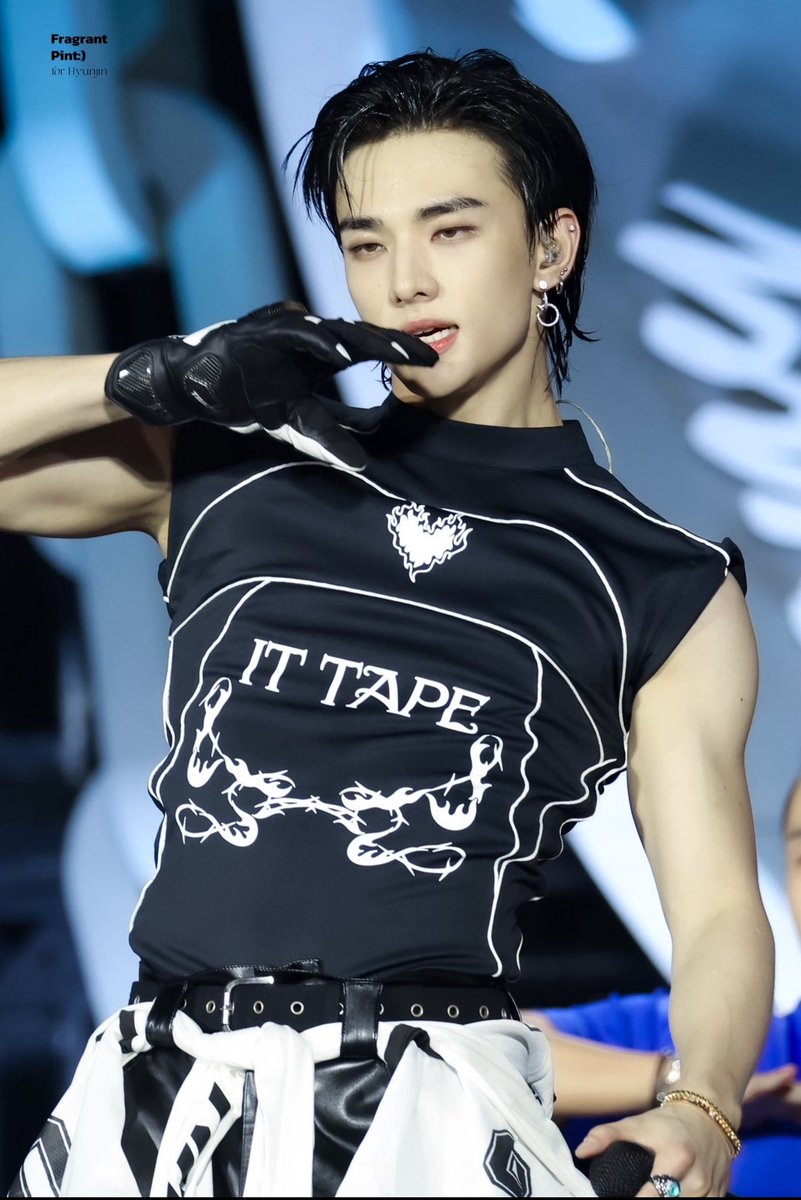 ピョンピョン 2025.10月度から選出されたﾋｮﾝｼﾞﾝﾁｬﾝです👑アンコン写真ばっかになっ