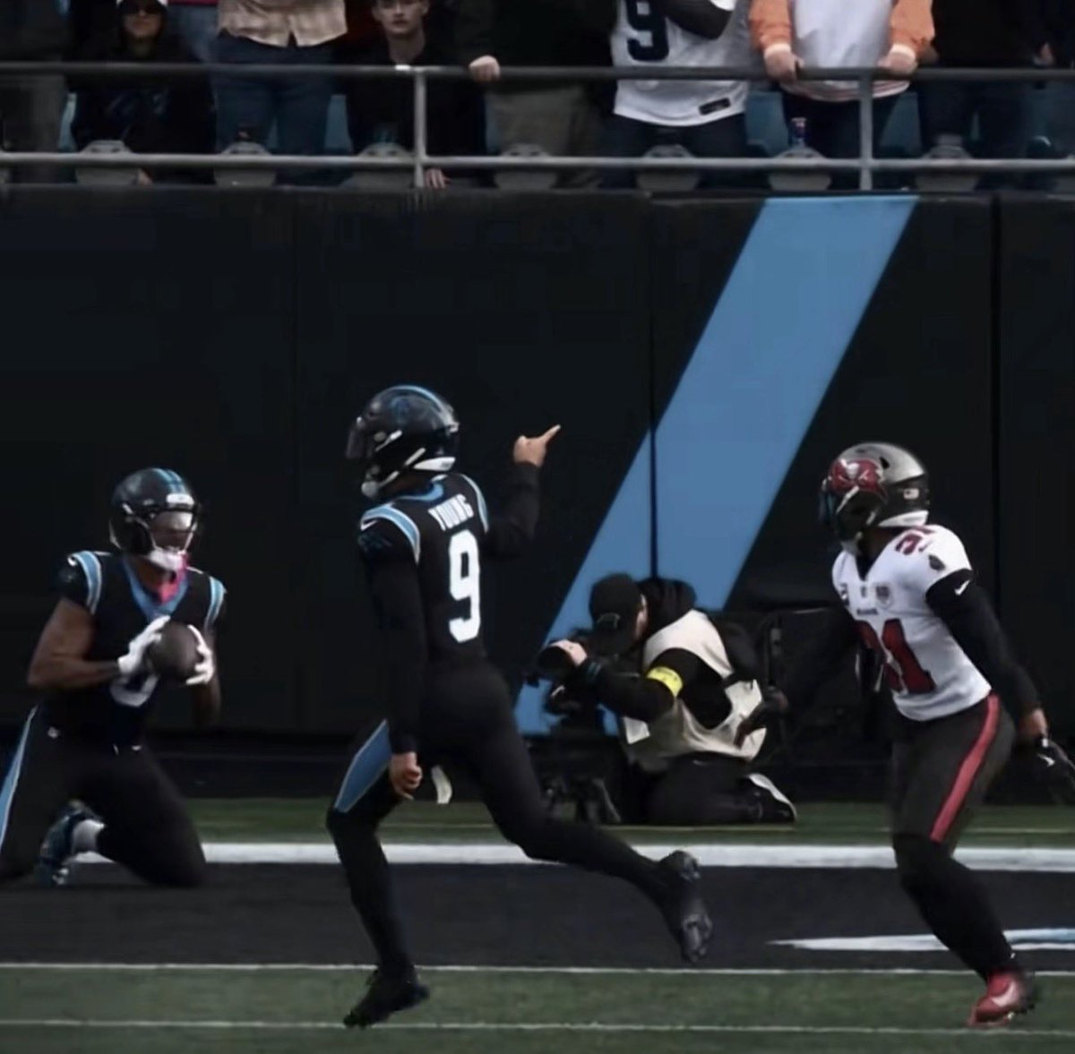 Ceegocrxzy's tweet photo. Picture perfect😼🖤 #KeepPounding https://t.co/3OQkrxMfGW