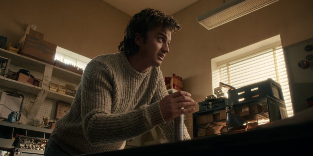 buffypascal's tweet image. rest in peace, eddie, your gay ass would've loved to see steve playing with the flashlight and slinky