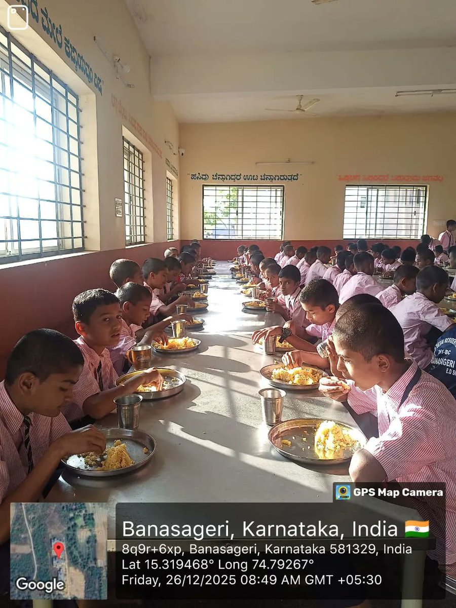 261mdrs's tweet photo. Morning Breakfast  #SocialAudit_SWDMeals #SocialWelfare_Karnataka https://t.co/TqZbmhgHXY
