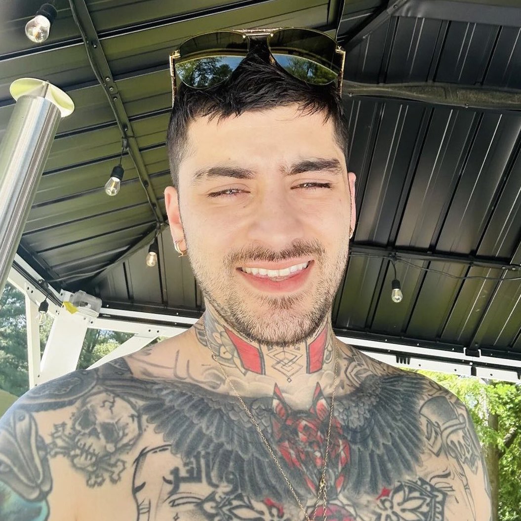 valentinizm's tweet image. how i met him                          still with him