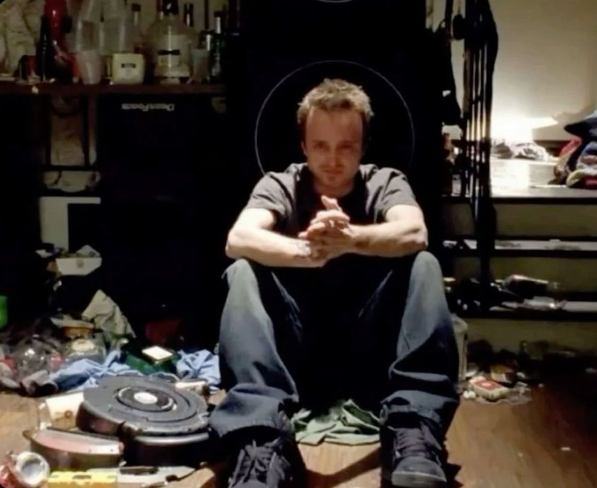 simplyrotten's tweet image. overthinkers when the message feels a bit off