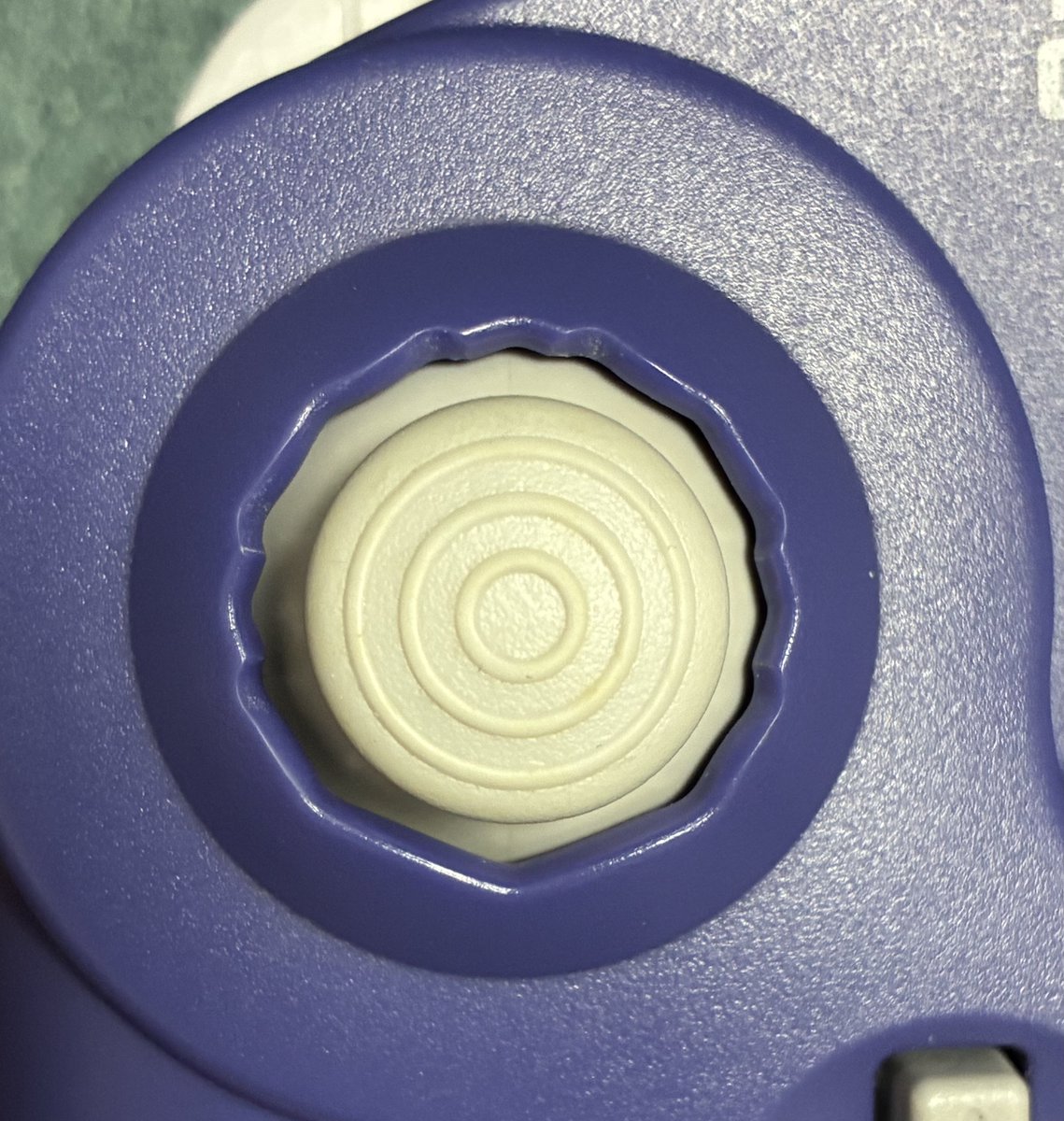 Got one heading out to my boy Warme back home in Houston. 

Been a few years since his first build and decided it was time to get something totally new. 

Phob 2.0.5 
Notches(sans bottom)
Bald buttons
Mouseclick z
Rienne springs in trigger L2 wave disc spring in stickbox
Paracord