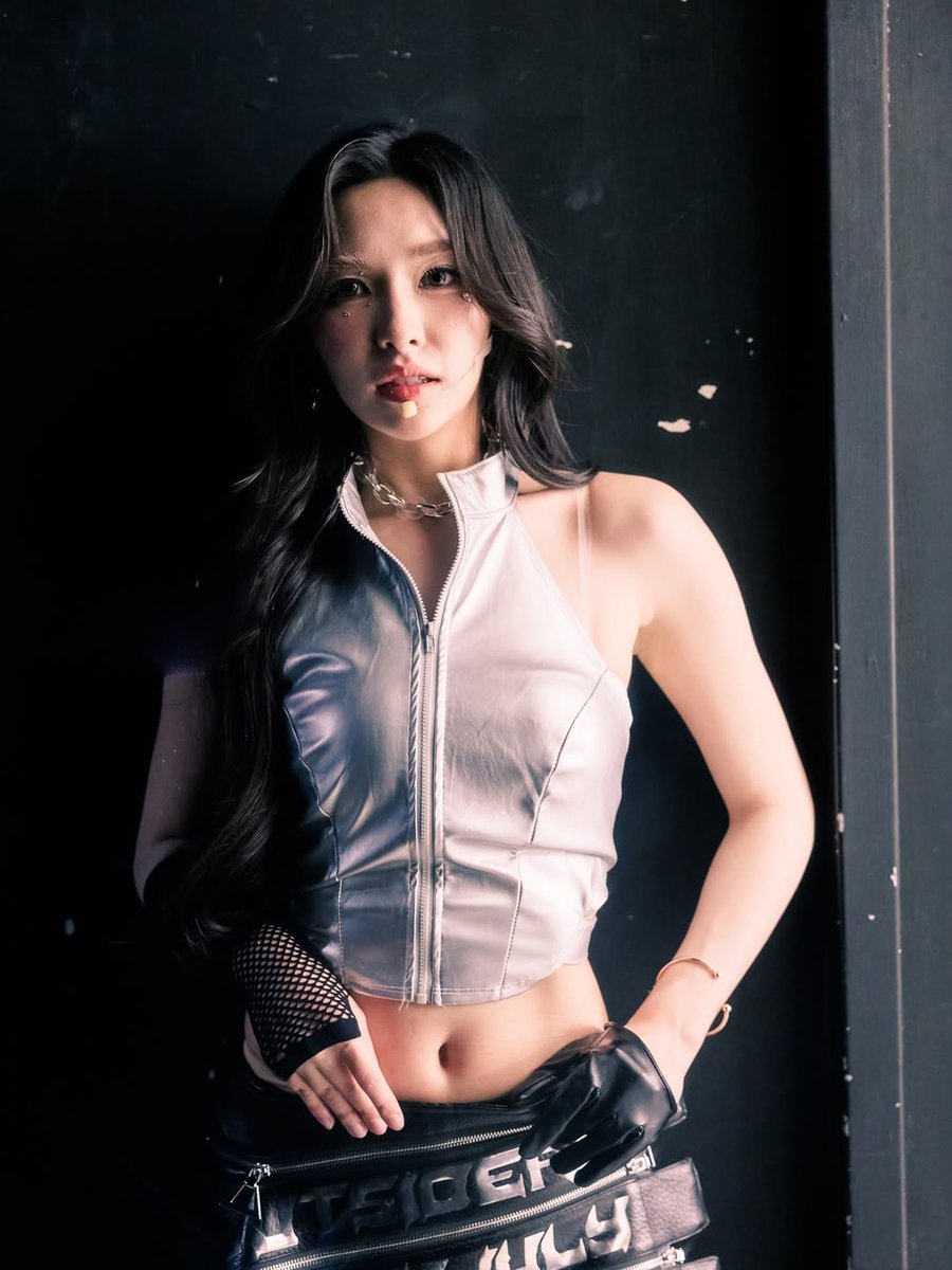 She's so fine ❤️‍🔥 All I Want For Xmas Is ADLK