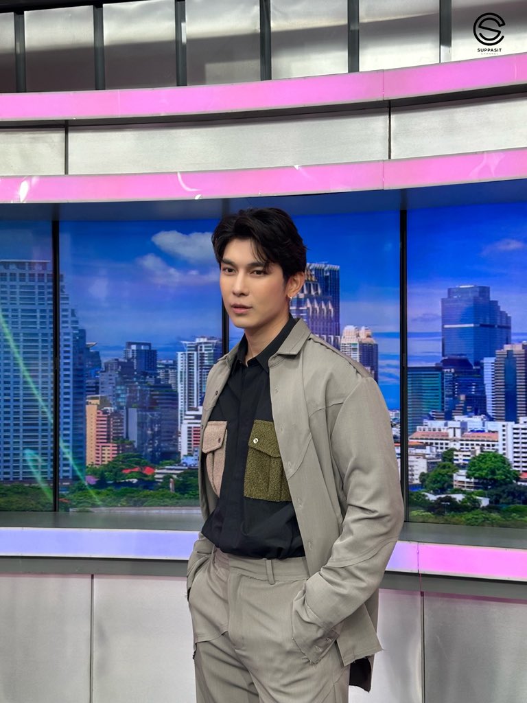 SuppasitChannel's tweet image. น้องชาแนลเอาเบื้องหลังหล่อๆมาฝากค่ะ 🤗

MEW MISSESME OUT NOW

@MSuppasit
#MissEsme
#MissEsmePromo
#MewSuppasit