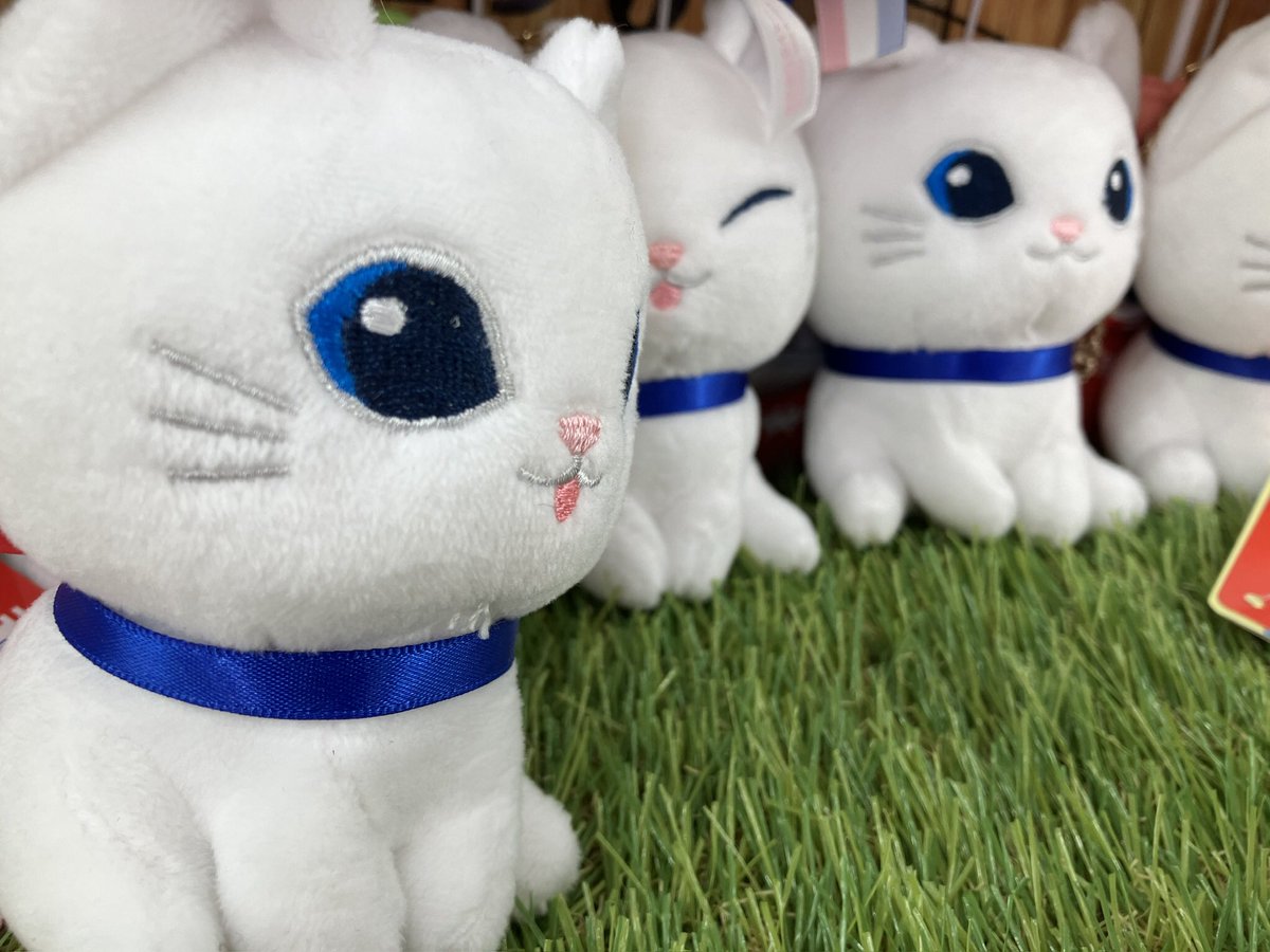 新景品】 ダロワイヨから ジョゼフィーニャのぬいマスコット マカロン