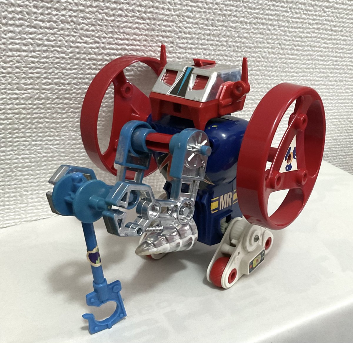 ジャンクで部品欠だらけなんですけど メカロイドVのブルーロボを入手