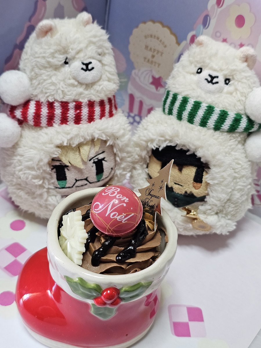 👤ケーキ食べます⛄🎄✨
🐯これ24日に買ってたらしい
🐰今日何日ですか…？
👤全然いけたおいちいフルーツ入ってなかったから大丈夫😉👍✨
(真似しないでください)