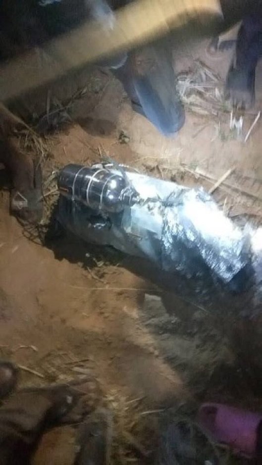 ADCVanguard_'s tweet photo. BREAKING NEWS: Hours ago, residents of Jabo village in Tambuwal LGA, Sokoto State, have fled their homes after an explosive device reportedly fell and ignited a fire, sparking panic amid a series of nighttime airstrikes said to be targeting militant camps by the U.S. military. https://t.co/BrKCpmh7GA