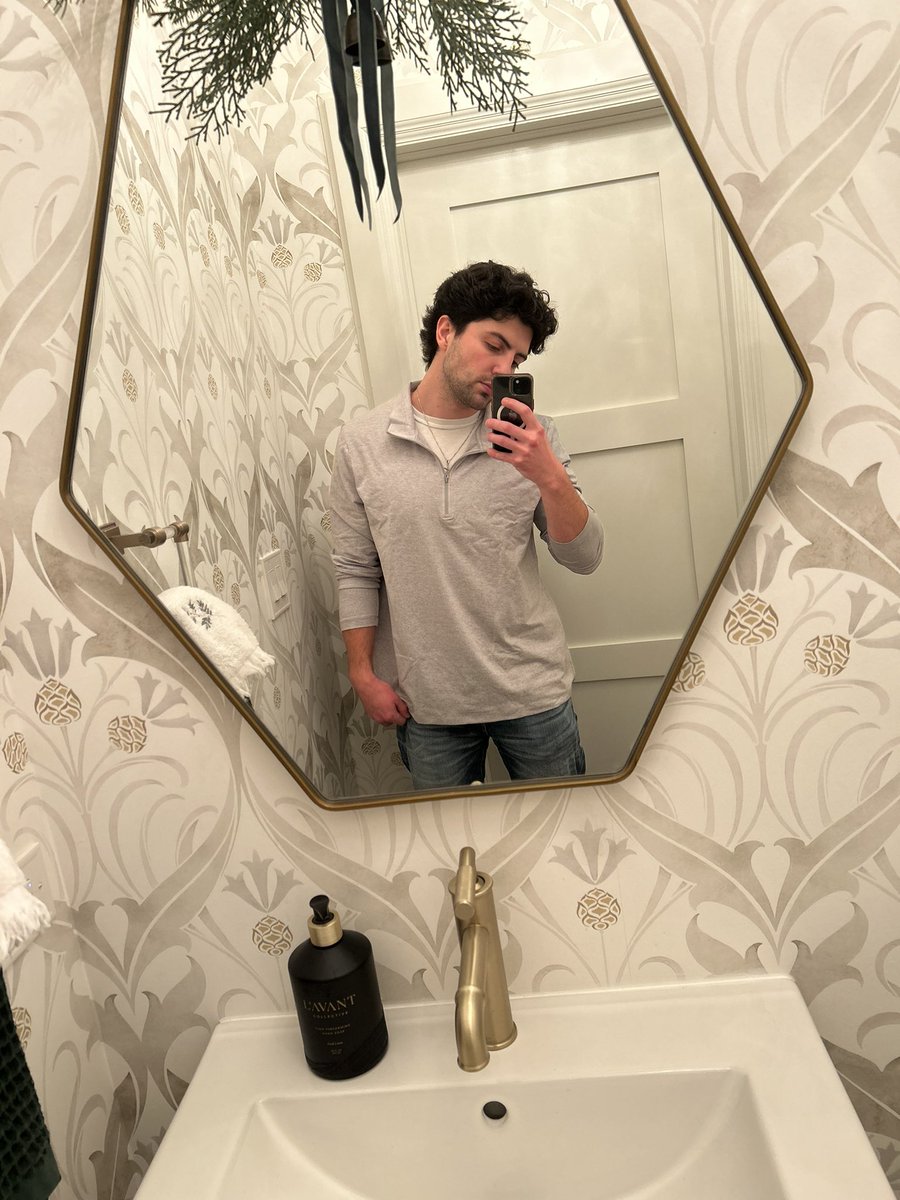 RealMasterDrake's tweet image. Merry Christmas to me. Show me how grateful you are.