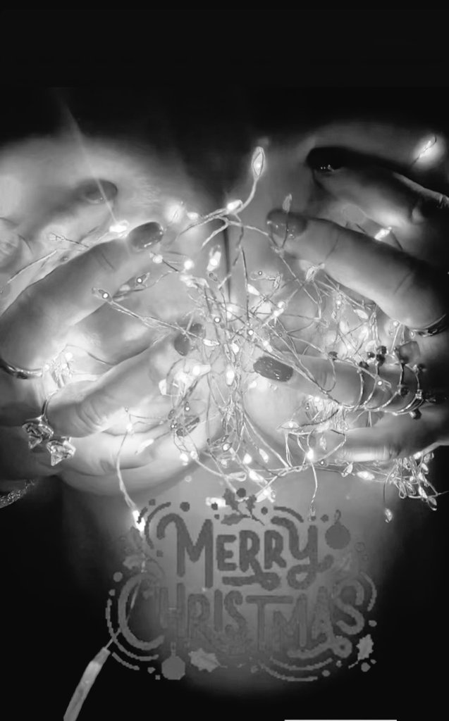 MsCarmenHayes's tweet photo. Happy Xmas everyone .. https://t.co/rcJ5SOeYrS