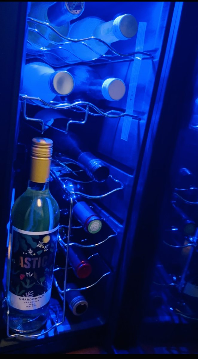 我が家のワインセラーが中々仕上がってきた🍷