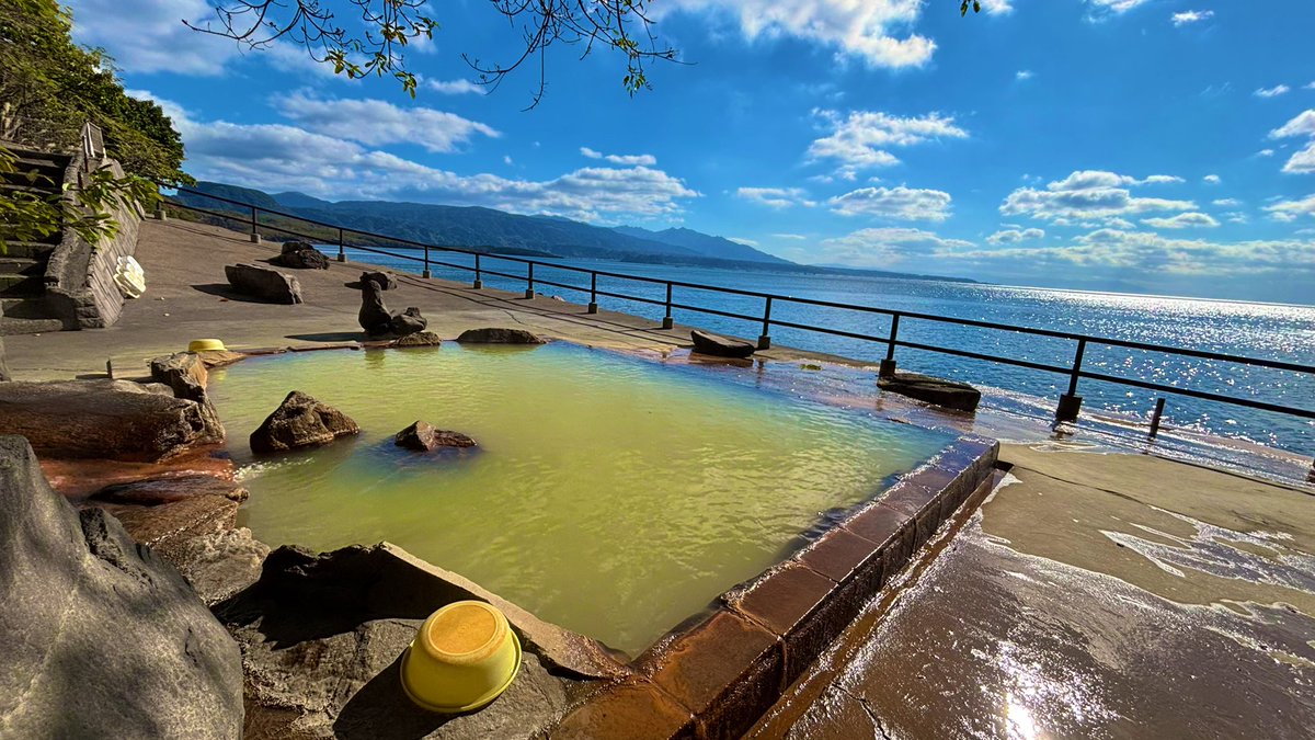 Capt_Bee's tweet image. 鹿児島温泉巡り、桜島シーサイドホテルの露天風呂、3年ぶり再訪。開放感が半端ない。最高の温泉を独り占めで最高のお湯でした。
#桜島シーサイドホテル