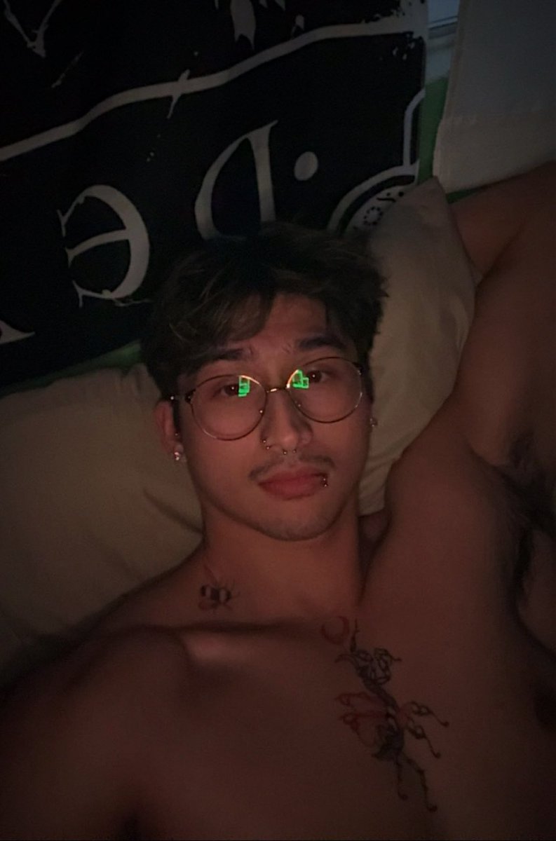 TopGuy_7inch's tweet photo. Is it just me?

But I find him really hot ... super cute hehehe

Omg.. crush ko na sya

@Sharkbait7098 https://t.co/rXEWZcmOTM