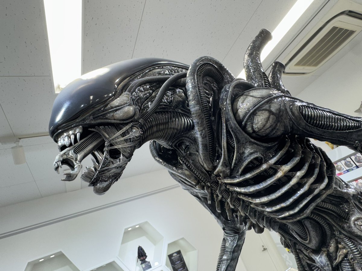 アネモネ半身像 Stunning Xenomorph/#ALIEN figure by #prime1studio, but am I the