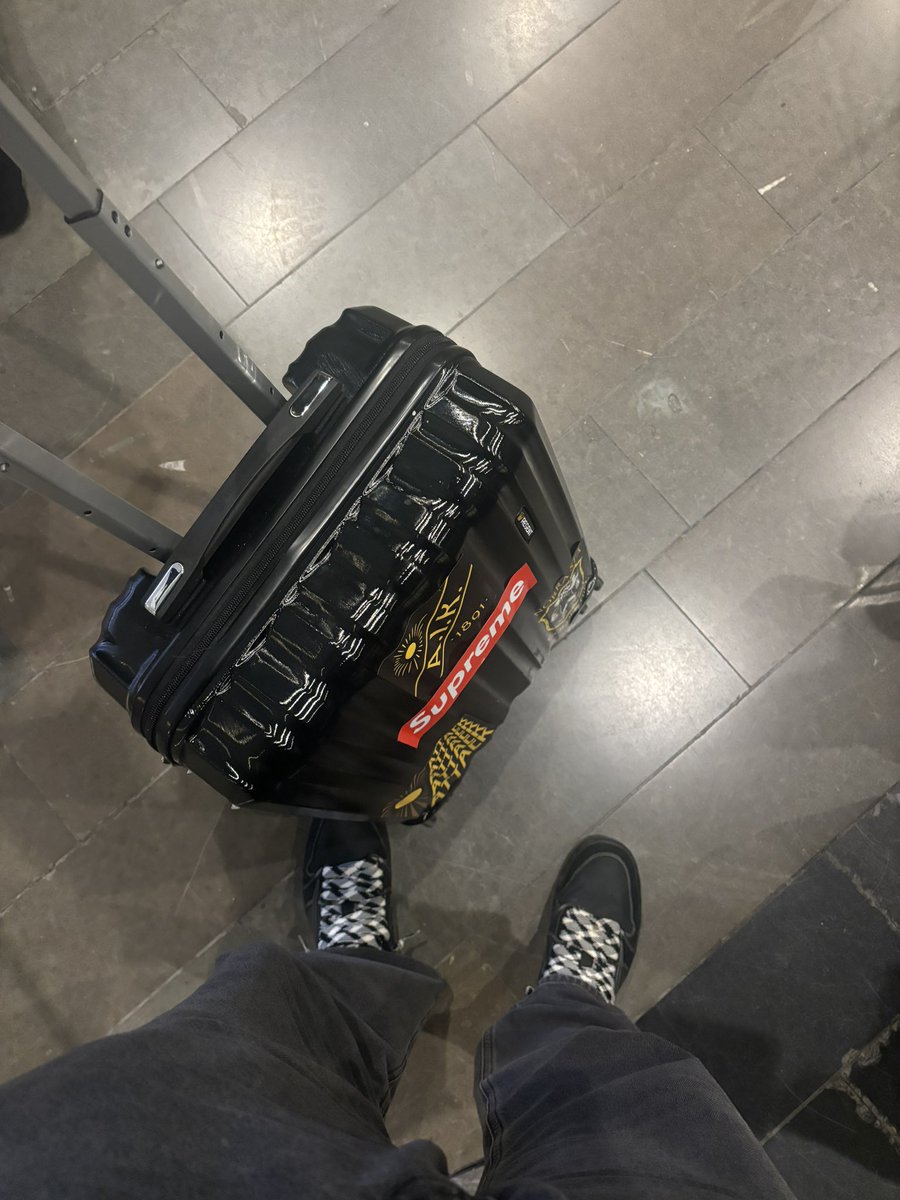 Lets go to London.
SHALL WE?!!