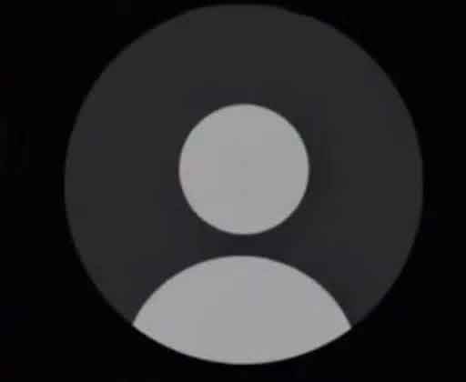 _gas404's tweet image. this really is a bitten donut and not a person