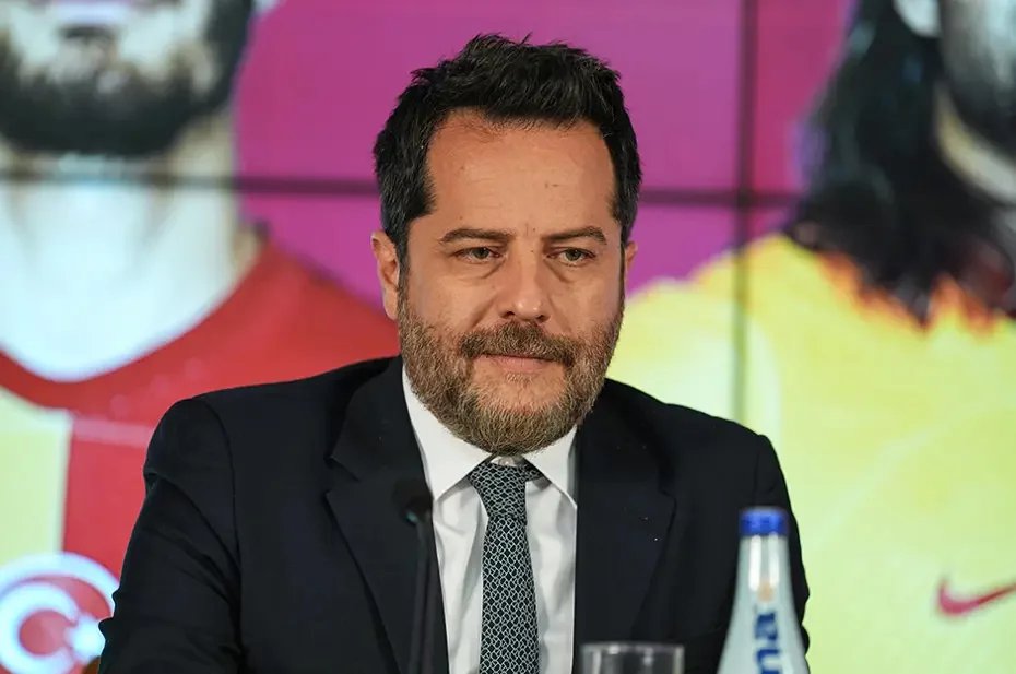 Sadettin Saran'a karşılık Erden Timur...

Sizin padişahınız bizim sadrazamımıza denk