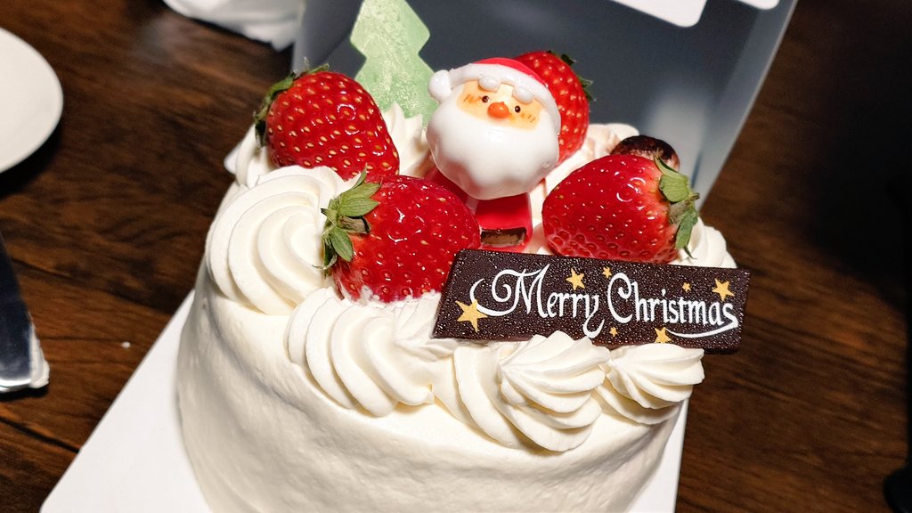 Christmas
…でしたねえ

2024年末がつい最近な感じがしたのですが

2025
ここまで一瞬

昨夜で本年度のラジオ放送は終了
リスナーのみなさま
ありがとうございます😊

年始は元旦からです🫡