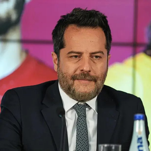 Hadi beyler seri olalım lütfen ..

Ben hemen Erden Timur’un yazışmalarını ve hts kayıtlarını görmek istiyorum .

Konu Fenerbahçe olunca çarşaf çarşaf dökülmüştü medyaya..