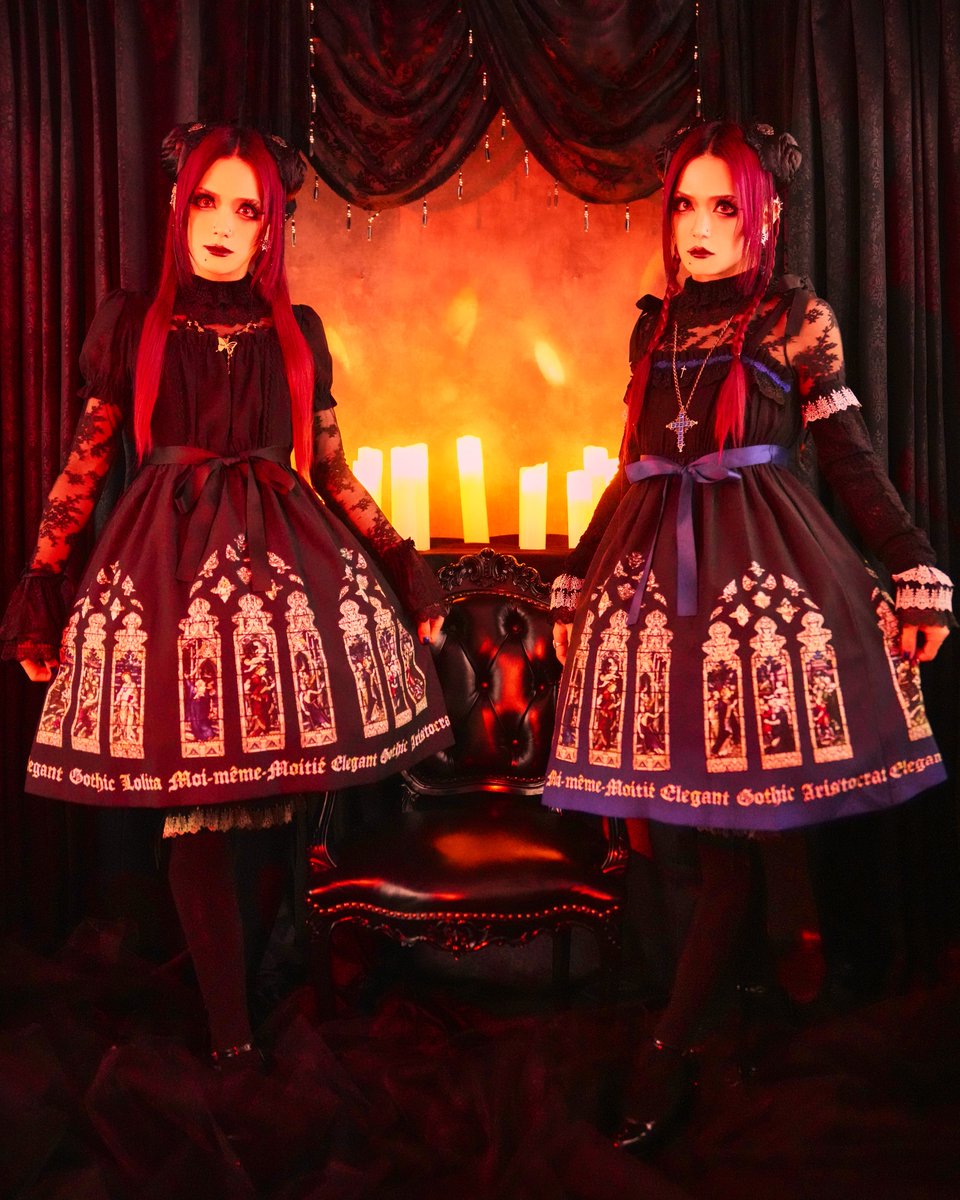 先日モデル着用させて頂いた、moitieのステンドグラスワンピースと