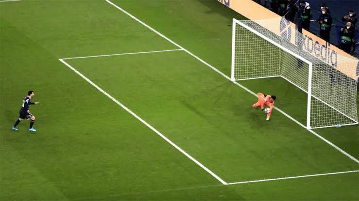 AndersonJJim's tweet photo. @paurobles00 @JulioAriste @RobeCo27792457 @Lavozgalactica La culpa era de Mbappé 🤤🤤🤤 https://t.co/L5zu3PNxTL