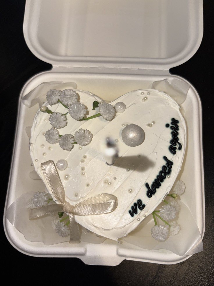 멜론 연말결산 달콤하다.. 👗🎅🏻💕