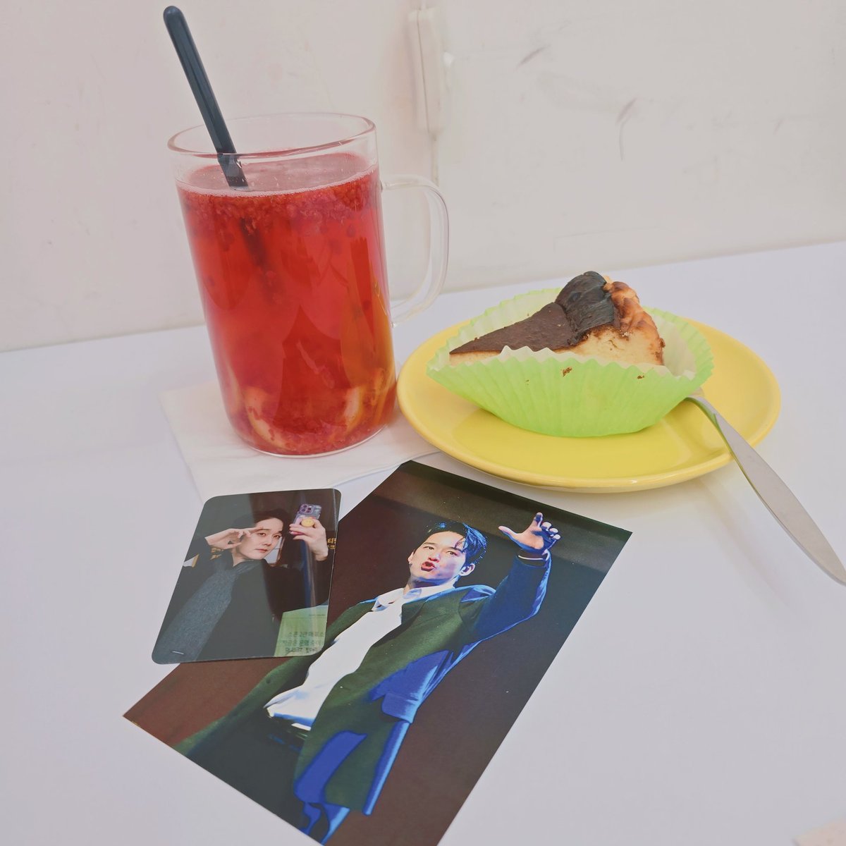 sakaline's tweet photo. 뮤지컬배우 임강성 생일카페에 놀러오세요❤️
위치 : 타르트앤 (대학로)
내일(28일)까지라구요 얼른 오세요~
#시지프스 #클라운 
#임강성 #생일
#강성
#HappyKANGSUNGday https://t.co/FtFGdHh5xj