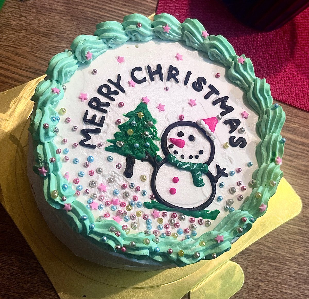 これは作ったケーキ