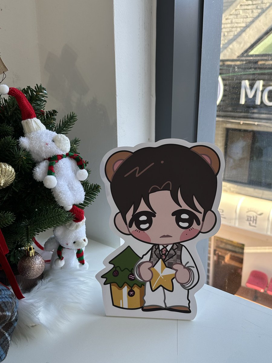 singutaetty's tweet photo. So adorable 😭😭

#V_cinematic 🫶🏻 https://t.co/FZFaCdlJ5p