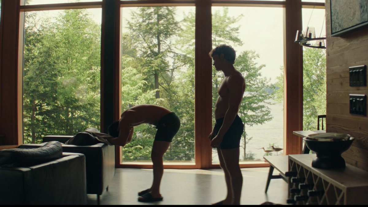 MENin4K's tweet image. shane having a crisis and ilya busy checking his ass helpppp #heatedrivalry