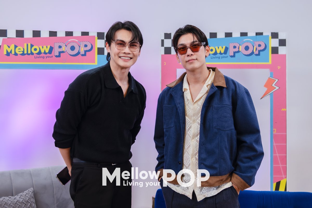 MellowPOP_TH's tweet image. ✨ Mellow POP เก็บตกภาพบรรยากาศไลฟ์ของ “MEW SUPPASIT” กับเพลง “MISS ESME”
.
#MellowPOP
#MewSuppasit
#MissEsme