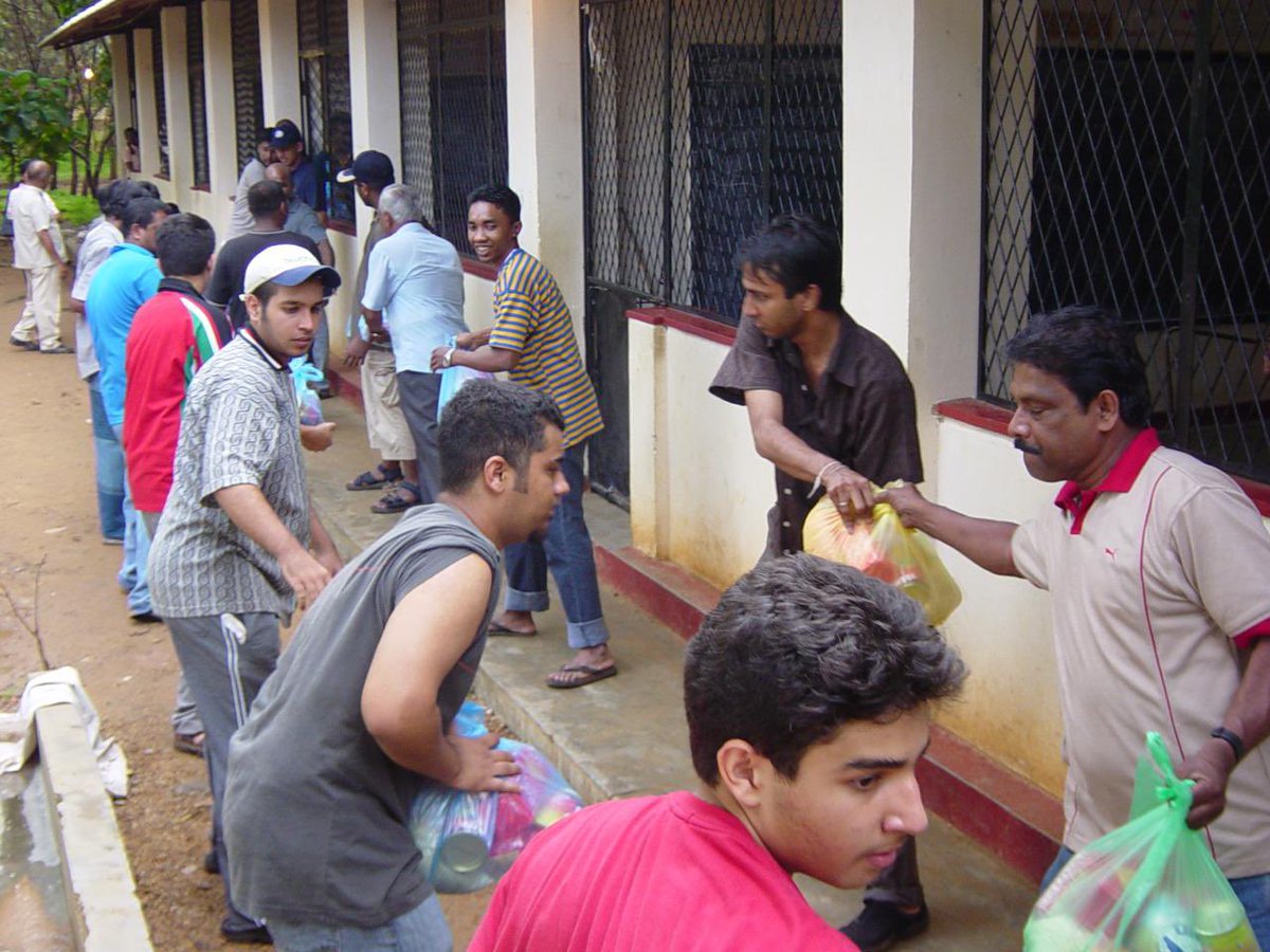 hanifyusoof's tweet photo. Some moments stay with you forever.

26th December 2004 is one of them. The tsunami brought immense loss, but also revealed the quiet courage of people who stepped up without hesitation.

Weeks ago, as Cyclone Ditwah affected inland communities, I saw that same spirit again. https://t.co/IkCCDmhwcC