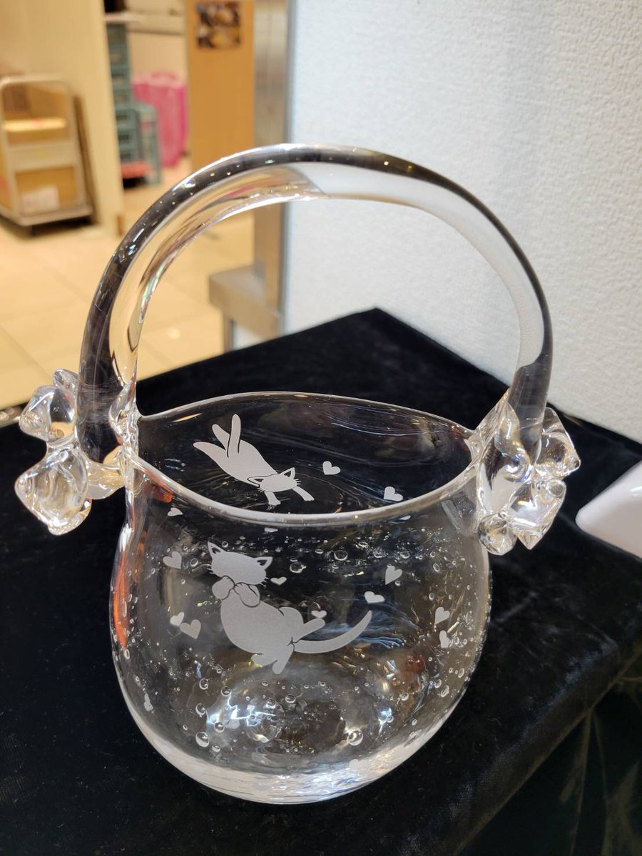 グラスアート·アンは、今年最後のイベントで、京阪住道店
1階に出展中です😽
場所はメリーチョコレート向かい側、期間は31日迄です。実演制作しながらの出展ですので、新作も楽しいです❣️是非お立ち寄りくださいませ😸
#すみのどう京阪
#ポップタウン住道オペラパーク
#グラスアート·アン
#干支飾り