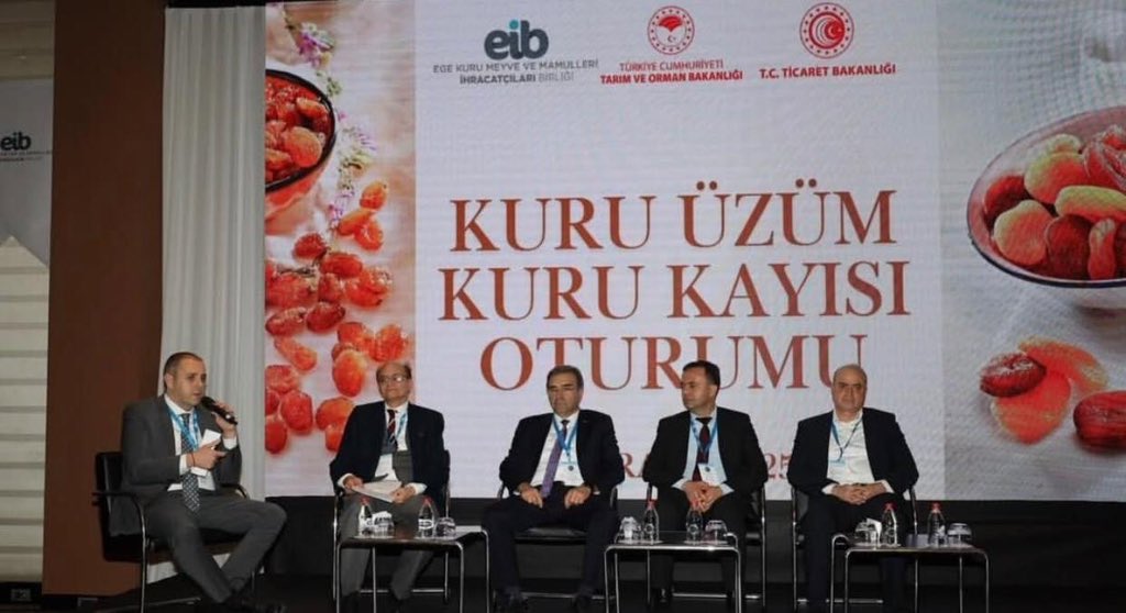 dongjunai's tweet photo. 🍇 Ege İhrcatçılar Birliği tarafından düzenlenen Kuru Meyve Sektörü Yıllık Değerlendirme Toplantısına enstitümüz Müdür Yardımcımız Dr. Selçuk KARABAT ve araştırmacılarımızdan Ziraat Yüksek Mühendisi M. Sacit İNAN ile katılım sağladık. 

@tagemgovtr https://t.co/49YBSrralm