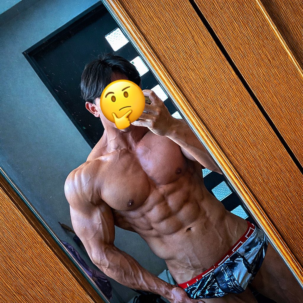 MsxE0a's tweet photo. 使ってしまった、、、
 #LingOrm  #หลิงออม  #MerryChristmas  #Christmas  #マッチョ桜井  #筋トレ https://t.co/IK62btwhbD