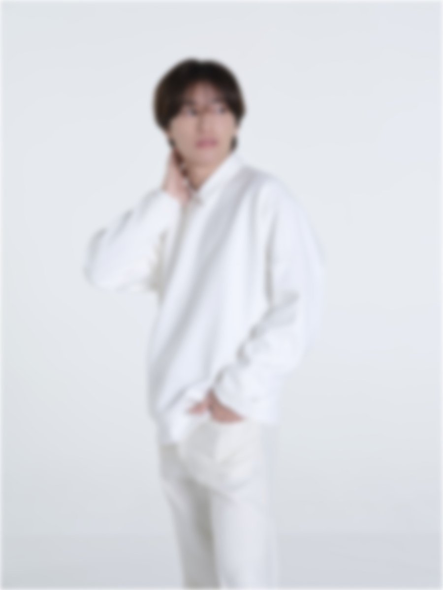 MEDULLA_jp's tweet photo. 山根航海 × MEDULLA
コラボをみんなで広めよう📣🧴

＼300RP達成で／
山根さんのオフショットを公開💙

ここでしか見られない
特別カットをお楽しみに✂️

▼参加方法
① @MEDULLA_jp をフォロー
② この投稿をリポスト🔁

2025年の締めくくりに、
みんなで解禁させましょう✨

どうぞ、良いお年を🤍

【コラボキャンペーンサイトはこちら👇】
https://t.co/PoJ7o4iktV

#メデュラ #山根航海
#メロいわたるとかわいいつくろ