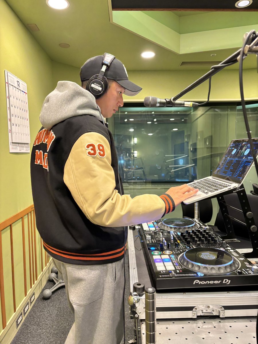 ZIP_DIRECT's tweet image. 今日のメッセージテーマは
『スッキリしたこと・スッキリしたいこと』

恋愛関係、掃除、仕事、花粉症…など
なんでもOKです🧹🤔

必ずリクエスト曲を書いて送ってください♩
フリーメッセージもぜひ！！

メッセージは
・zip-fm.co.jp/messages
・ #だいれくと でポスト
・DM
からどうぞ📮

#zipfm