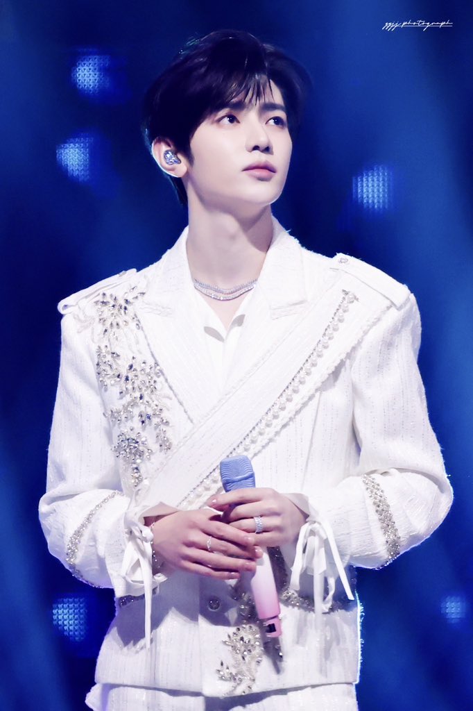 251225 SBS 가요대전 HQ

우리아기 잘했어🥹🫳🏻

#장하오 #ZHANGHAO #章昊 #ジャンハオ #제로베이스원 #ZEROBASEONE #ZB1