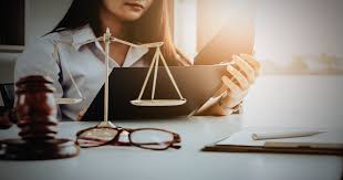 Ocho de cada diez abogados ya usan IA para preparar sus casos, y casi la mitad lo hace a diario: ¿cuánto tiempo ahorran?
#IA #Abogados #AsociaciónEuropeadeTecnologíaJurídica
culturaemprende.com/ocho-de-cada-d…