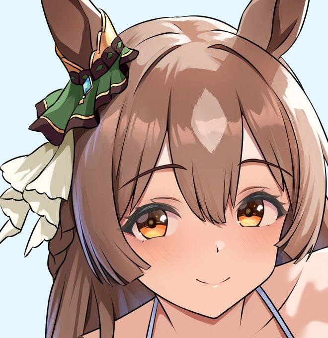 最近は顔周りの情報を増やしたくてアイシャドウを追加しているのだが、どうもやりすぎてケバクなりがち 