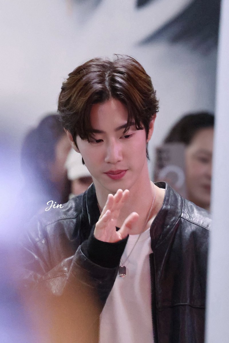 Jinxxxdollark's tweet photo. 🥹🥹

#Flex1045xMarkTuan
#Marktuan https://t.co/MLdnQEwvnX
