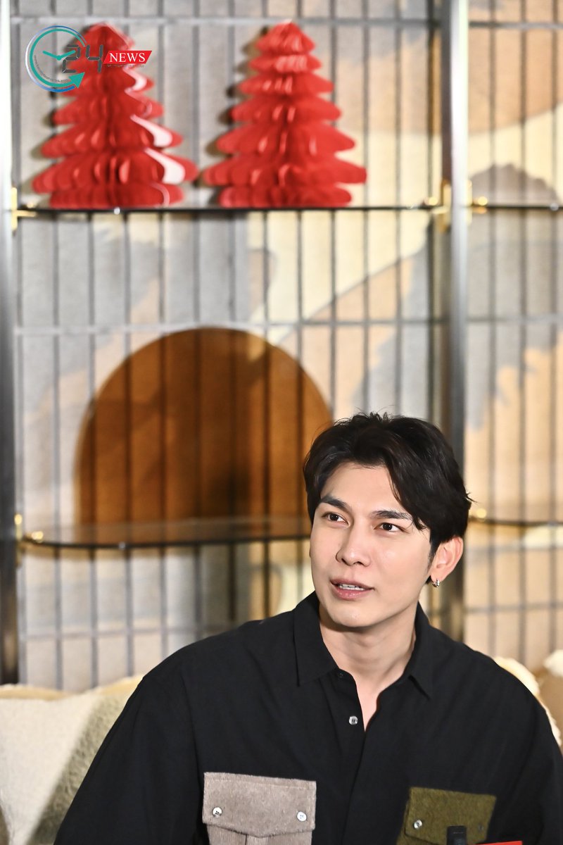 _twentyfournew_'s tweet image. บรรยากาศช่วง สัมภาษณ์ #มิวศุภศิษฎ์

MEW MISSESME OUT NOW
#MissEsme
#MissEsmePromo
#MewSuppasit