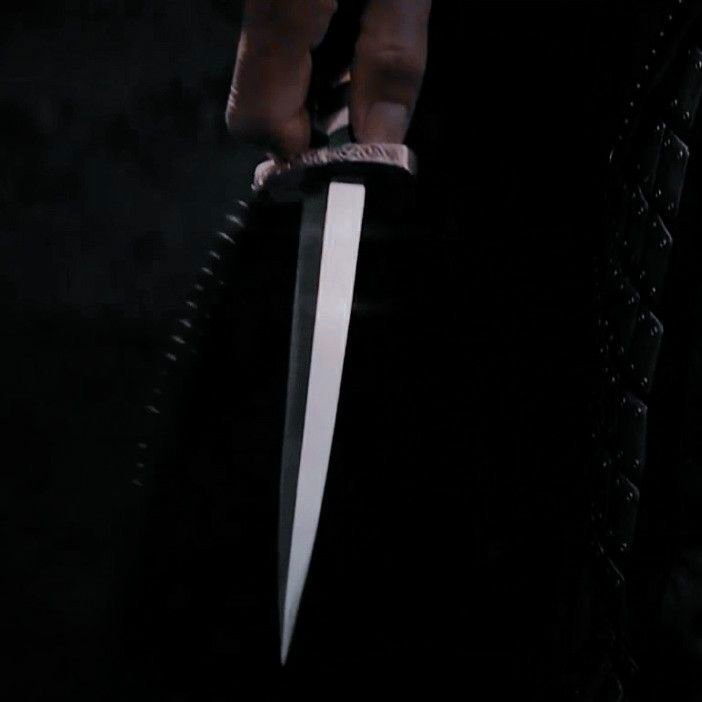 𝐊𝐈𝐑𝐀𝐍 . tweet media